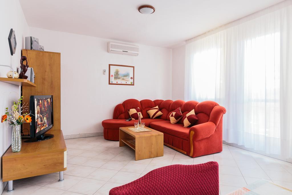 Andela Apartment Pula Quarto foto