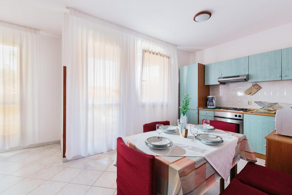 Andela Apartment Pula Quarto foto
